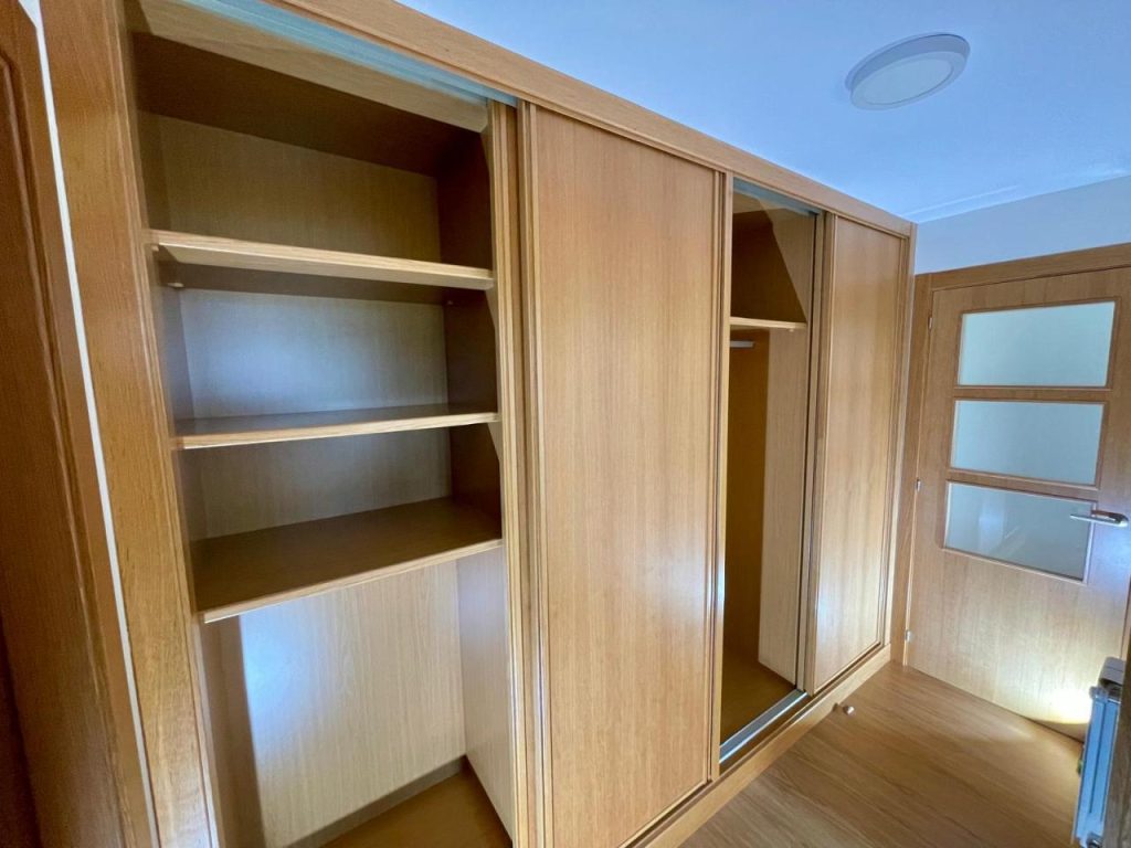 Housefulness presenta este piso en Catabois, perfecto para quienes buscan calidad de vida y comodidad.