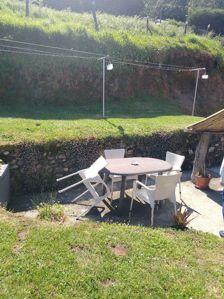 Preciosa casa en Ferrol con garaje y casa de invitados en venta con Housefulness