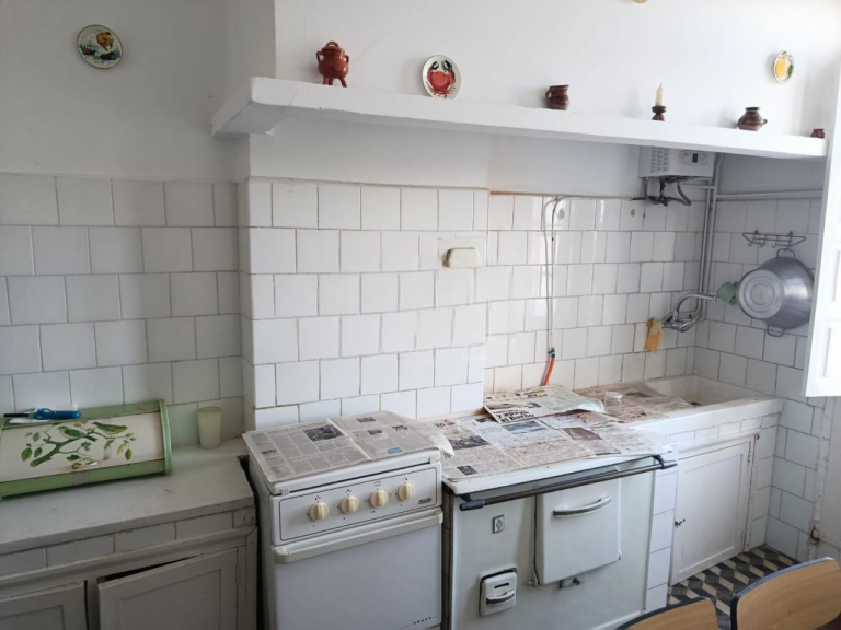 Edificio Residencial en Venta en Catabois (Ferrol): Oportunidad de Inversión con Alta Rentabilidad