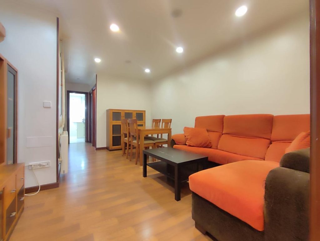 Piso reformado en el centro de Ferrol, luminoso y listo para entrar a vivir con Housefulness