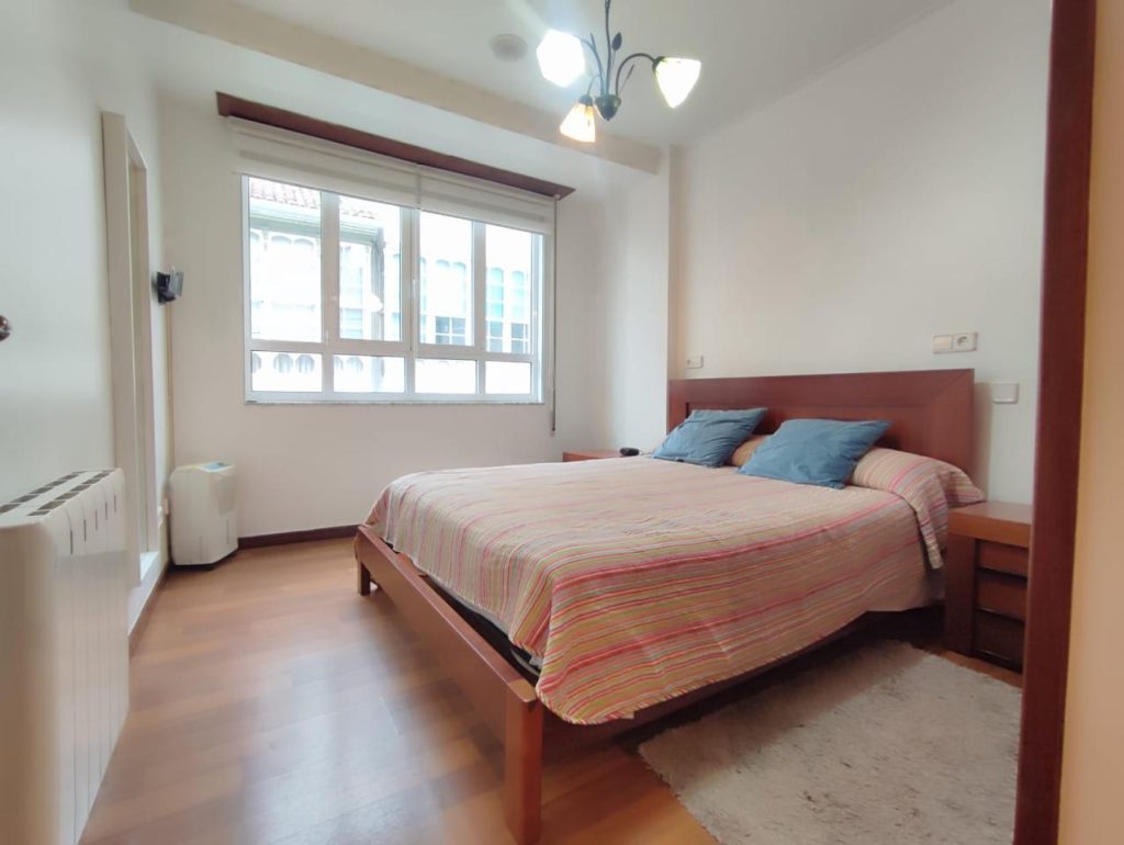 Piso reformado en el centro de Ferrol, luminoso y listo para entrar a vivir con Housefulness